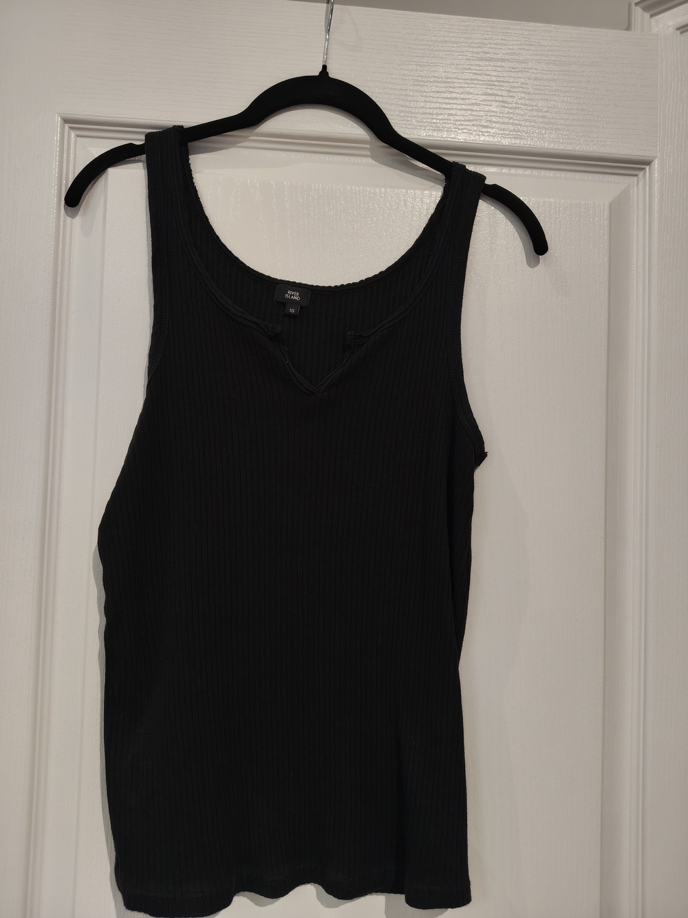 Vintage Y2K River Island Black Ribbed V-Notch Tank Top